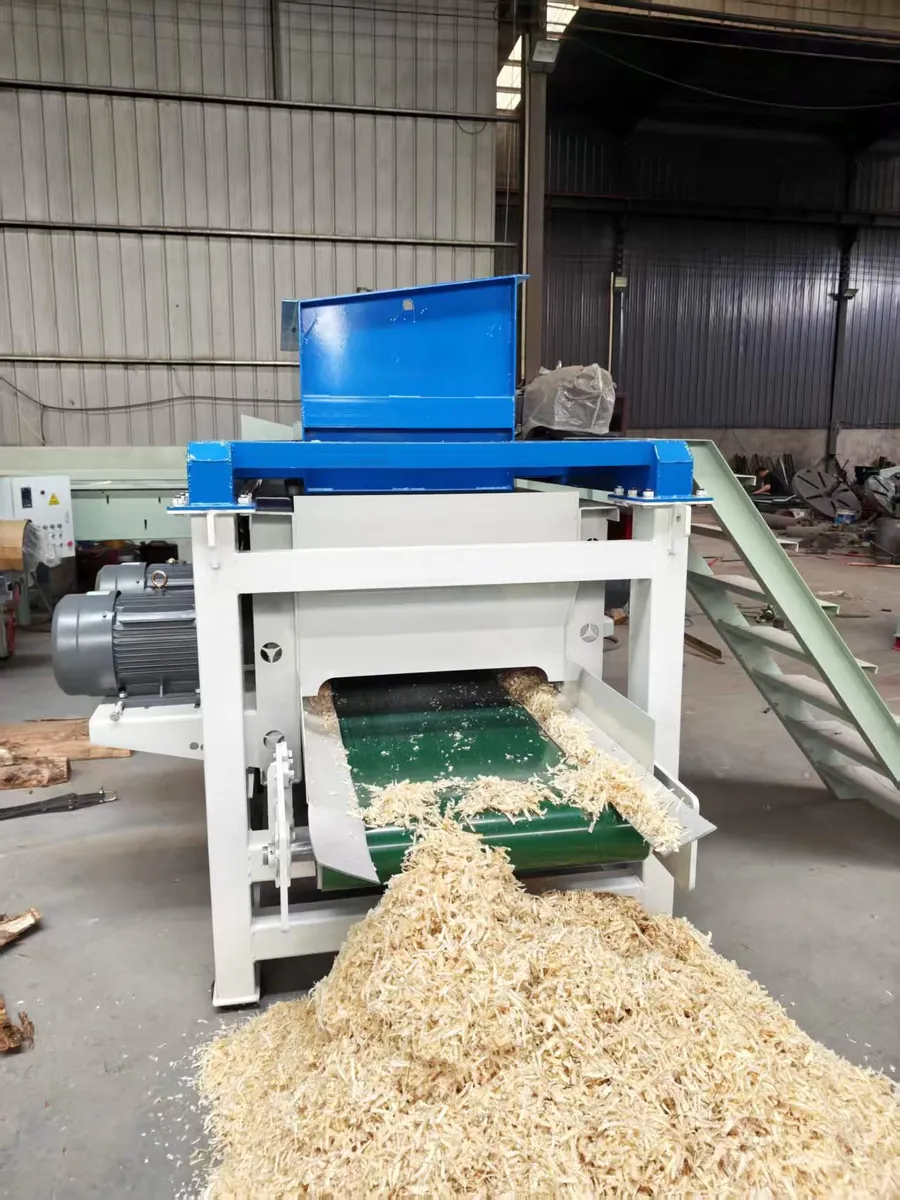 Front view of Cronus automatic wood shaver in operation